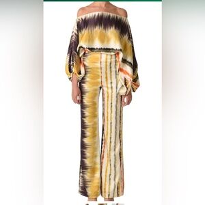 Woman’s 2pc set.  Top off shoulder/ elegant look 
New